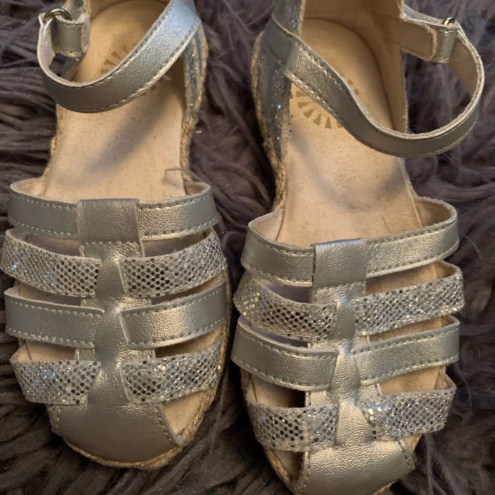 Sliver ugg sandals